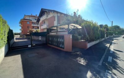 Trilocale via Fratelli Cervi 6, Centro, Vignate